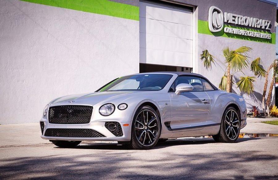  Bentley Continental GT Convertible by MetroWrapz 2019 года  (фото 1 из 4)